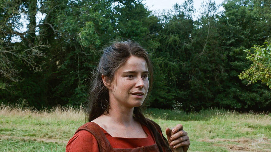 Jessie Buckley spielt Shakespeare-Ehefrau Agnes und glänzt mit Tiefe und darstellerischer Präsenz.