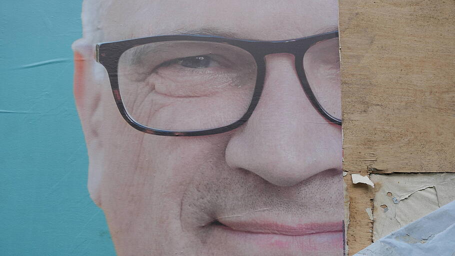 Beschädigtes CDU-Wahlplakat in Berlin