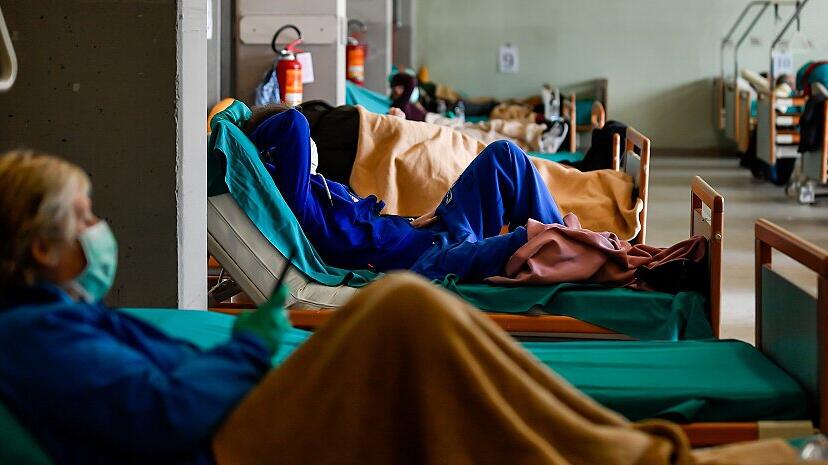 Italien: Einrichtung einer Triage für Coronavirus-Notfälle