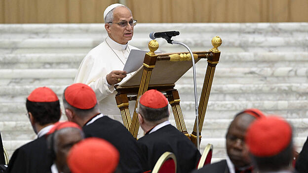 Papst Leo XIV. beim Konsistorium