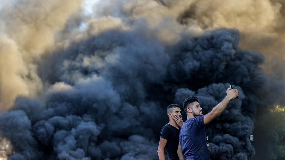 Proteste gegen Benzinpreiserhöhungen im Libanon