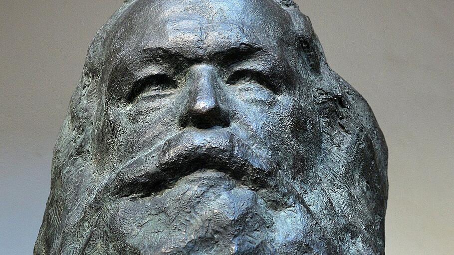 Karl-Marx-Büste