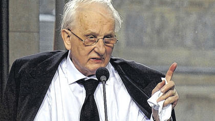 Rolf Hochhut, der Dramatiker.