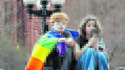 Jugendliche LGBTQ-Flagge