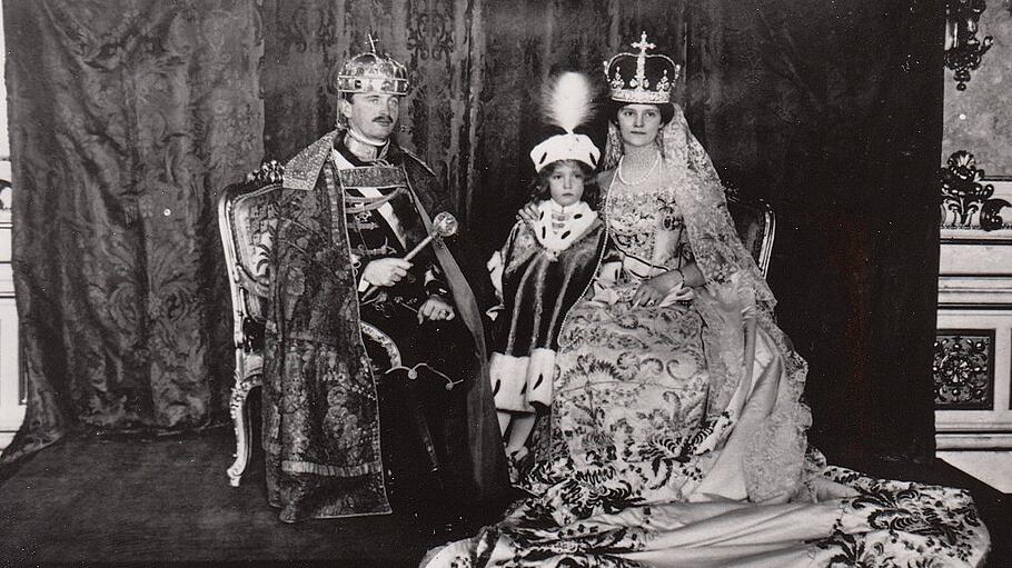 Karl von Habsburgs Großvater Karl I. war der letzte regierende Kaiser von Österreich und König von Ungarn.