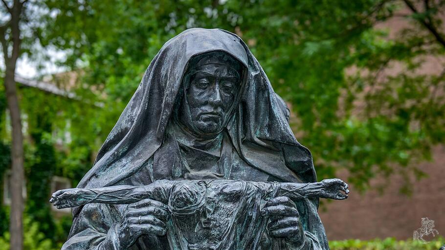 Edith-Stein-Denkmal am Börsenplatz in Köln