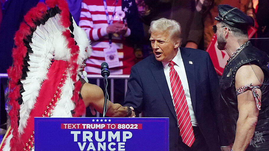 Trump, Village People