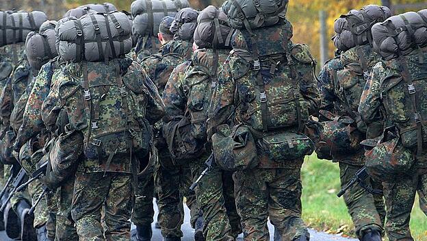 Bundeswehrsoldaten in der Grundausbildung