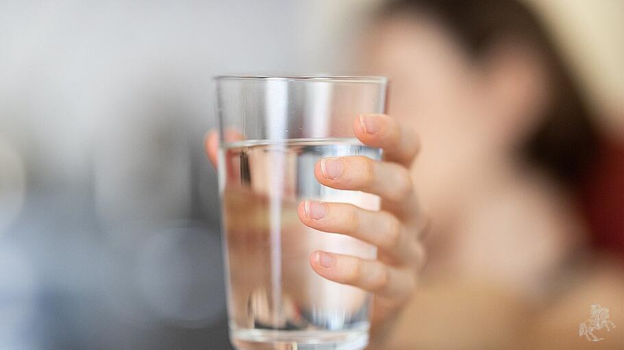 Wasserqualität vor dem Trinken sorgfältig prüfen