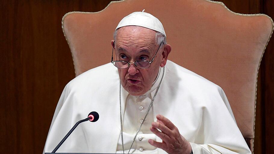 Motu proprio „Traditionis custodes“ nur noch mit Papsterlaubnis
