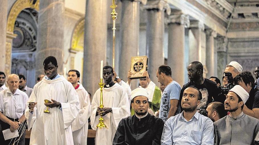 Muslim call to go to Sunday Mass