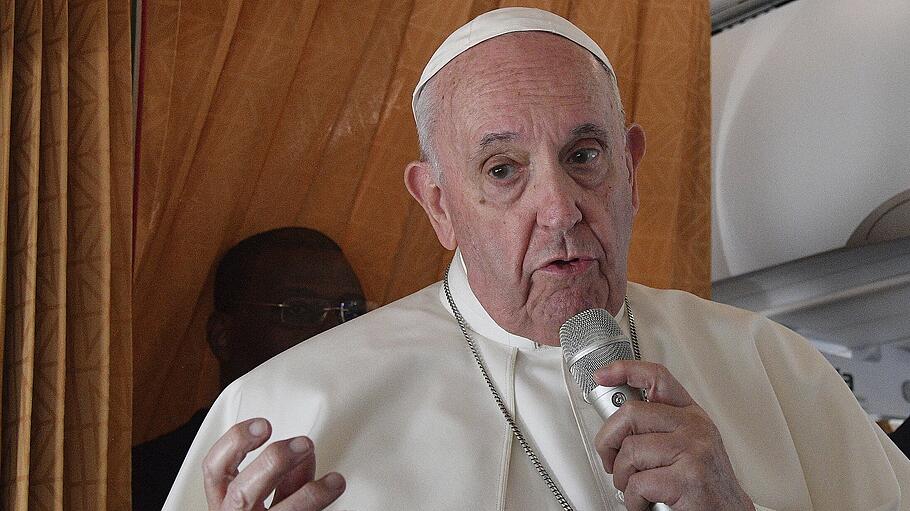 Papst Franziskus beruft sich bei der Verurteilung von Abtreibung auf die Embryologie.