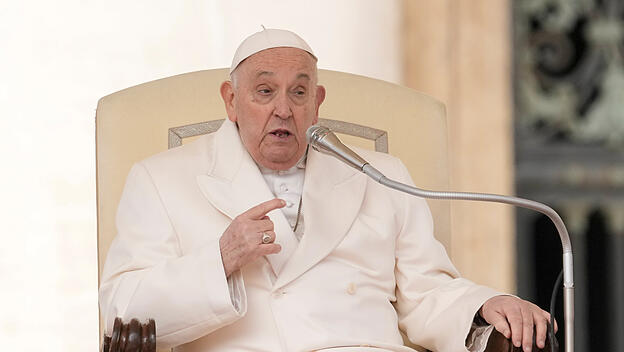 Franziskus hat das Thema Frauendiakonat aus der Weltsynode ausgelagert