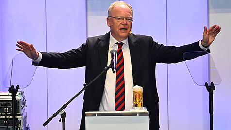 Ministerpräsident Stephan-Peter Weil