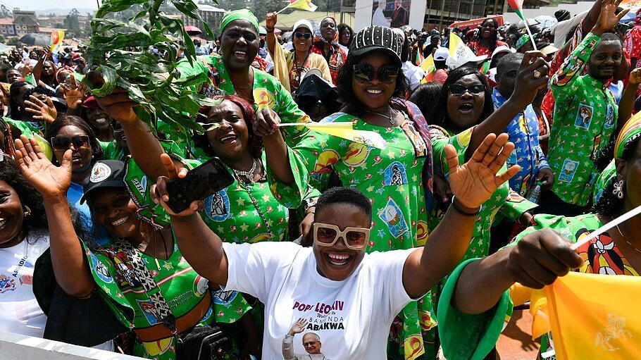 Papst Leo XIV. in Bamenda in Kamerun