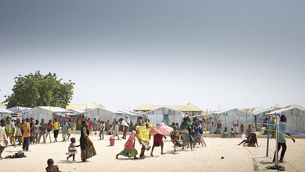 Kinder im Fluechtlingslagers, Teachers Village, in Nigeria, Maiduguri