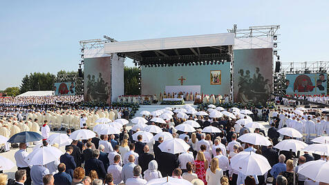 Tausende Gläubige nahmen am 10. September an der Seligsprechung der Familie Ulma teil.