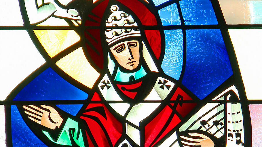 Heiliger Gregor der Große auf einem Kirchenfenster