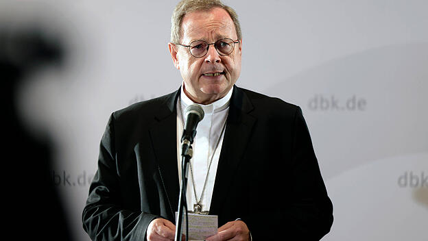 Georg Bätzing bei der Pressekonferenz zur Herbst-Vollversammlung der Deutschen Bischofskonferenz