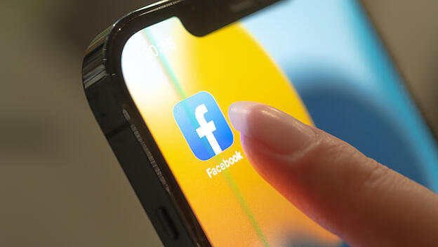 Aus Datenschutzgründen sollen kirchliche Betreiber in Bayern Facebook-„Fanpages“ einstellen.