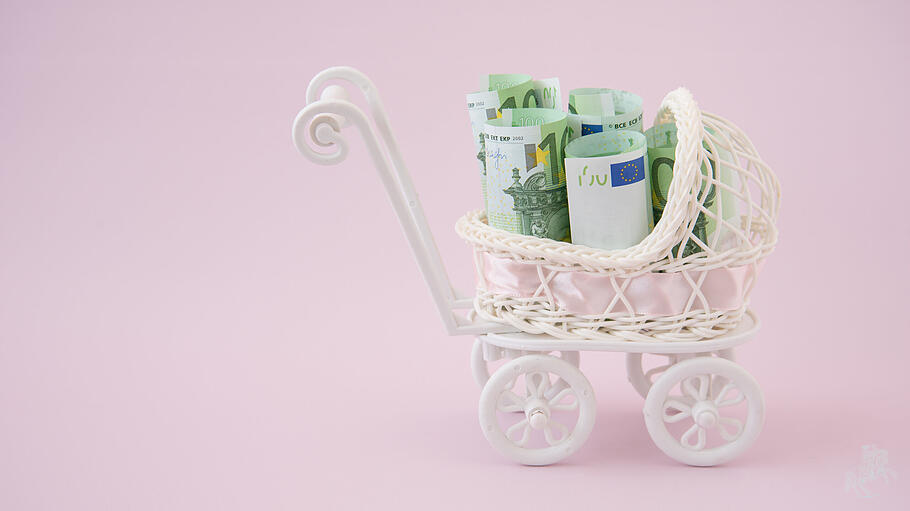 Obwohl Leihmutterschaft in Deutschland nicht erlaubt ist, blüht die Industrie, so Birgit Kelle.