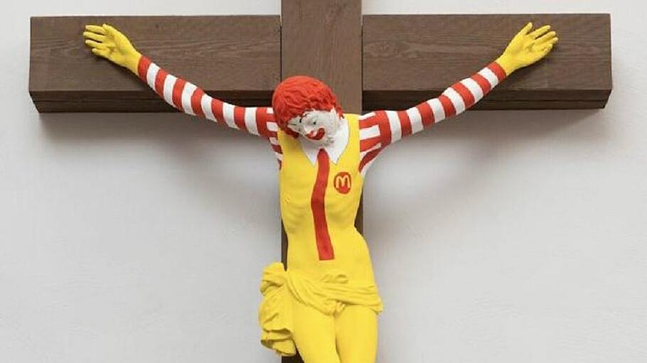 Gekreuziger Ronald McDonald sorgt f&uuml;r Proteste