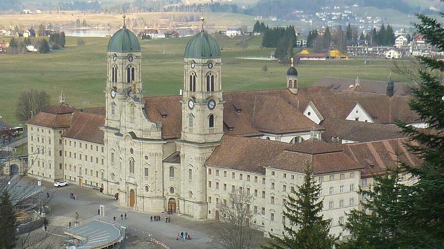 Außenansicht des Klosters Einsiedeln