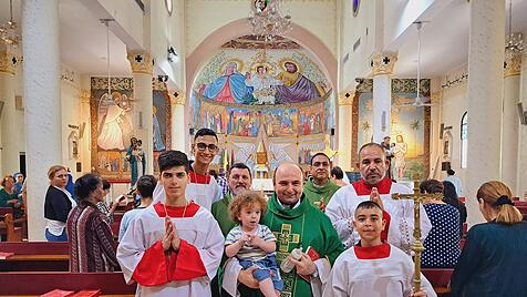 Romanelli mit Ministranten