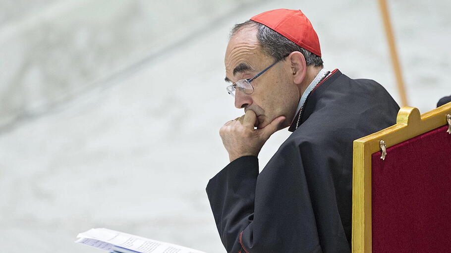 Papst lehnt Barbarins Rücktritt ab