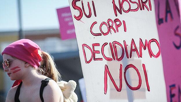 Proteste gegen Weltfamilienkongress in Verona