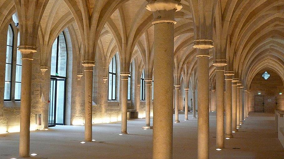 Filigranen Säulen des College des Bernardins in Paris