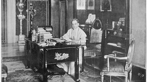 Pope Benedictus XV POPE BENEDICTUS XV (Giacomo della Chiesa) Date: reigned 1914 - 1922 PUBLICATIONxINxGERxSUIxAUTxONLY C