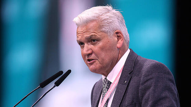 Hubert Hüppe ist zum Bundesvorsitzender der Senioren-Union gewählt worden