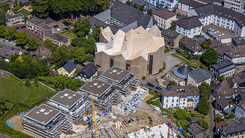 Luftbild vom Mariendom in Neviges