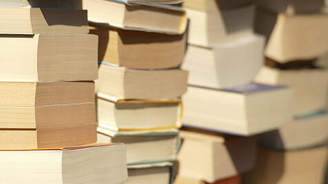 Alte Bücher müssen raus.