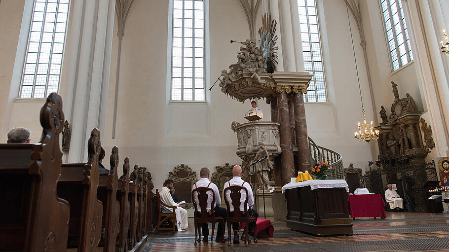 Erste gleichgeschlechtliche Trauung der Berliner Landeskirche