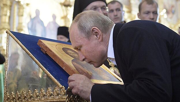 Wie aufrichtig der Glaube des Wladimir Putins ist, weiß wohl nur er selbst.