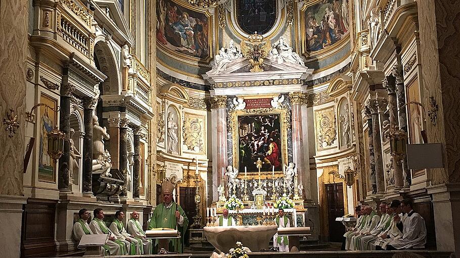 Kardinal Müller feierte in Santa Maria dell'Anima eine Dankmesse