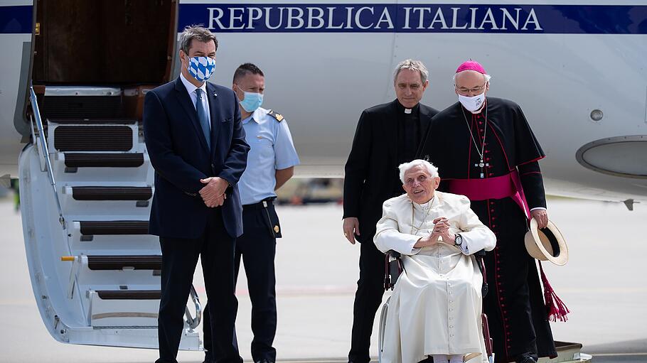 Papst Benedikt reist zurück in den Vatikan