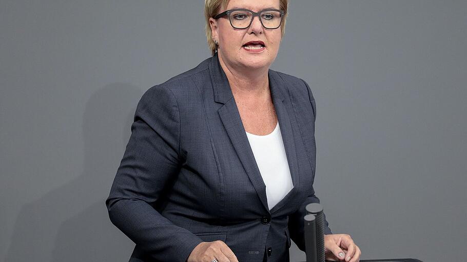 Eva Högl im Bundestag