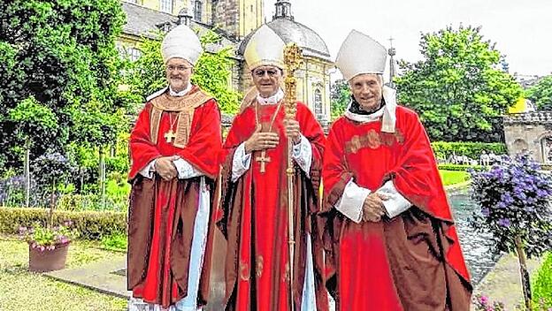 Bischof Gregor Maria Hanke OSB, Bischof Heinz Josef Algermissen und Abtprimas Notker Wolf OSB.