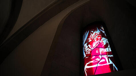 Fenster von Neo Rauch in der Elisabethkapelle im Naumburger Dom.