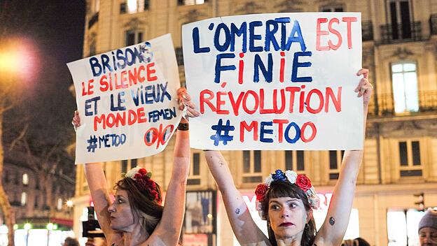 Femen-Aktivistinnen protestieren in Paris