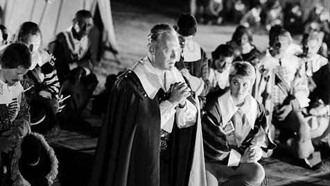 Novellen von Conrad Ferdinand Meyer gehörten früher zum bildungsbürgerlichen Kanon und wurden auch erfolgreich verfilmt. Hier „Gustav Adolfs Page“(1960) mit Curd Jürgens und Liselotte Pulver in den Titelrollen.