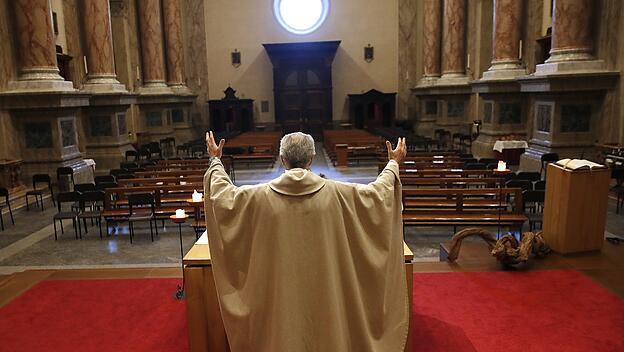 Coronavirus: Messe in leerer Kirche