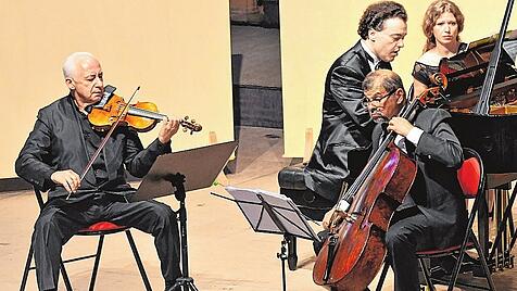 Evgeny Kissin am Flügel, Vladimir Spivakov an der Violine und Mikhail Milman am Cello