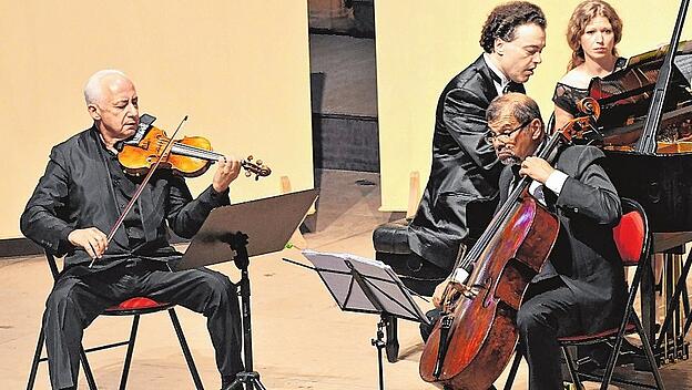 Evgeny Kissin am Flügel, Vladimir Spivakov an der Violine und Mikhail Milman am Cello