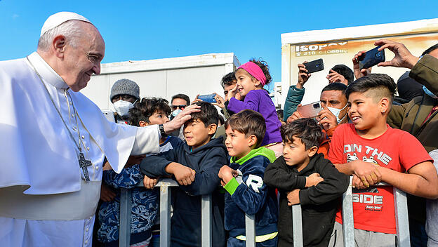 Papst Franziskus im Flüchtlingslager auf Lesbos