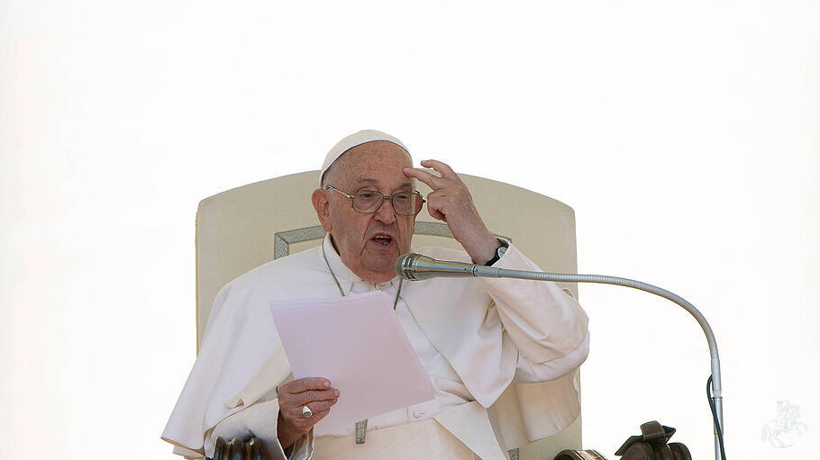 Papst Franziskus veröffentlicht ein Dokument über das Amt des Papstes.