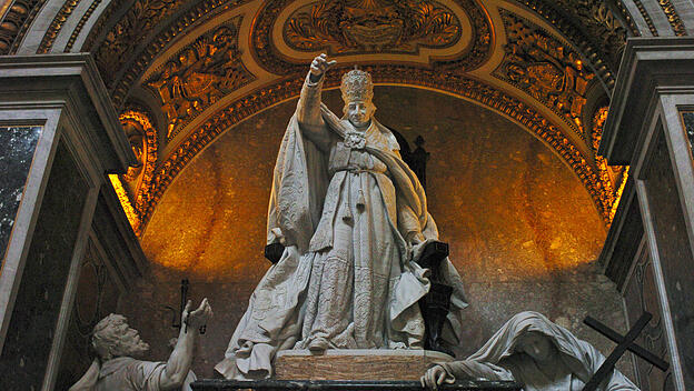 Papst Leo XIII. Grabmal in der Lateranbasilika